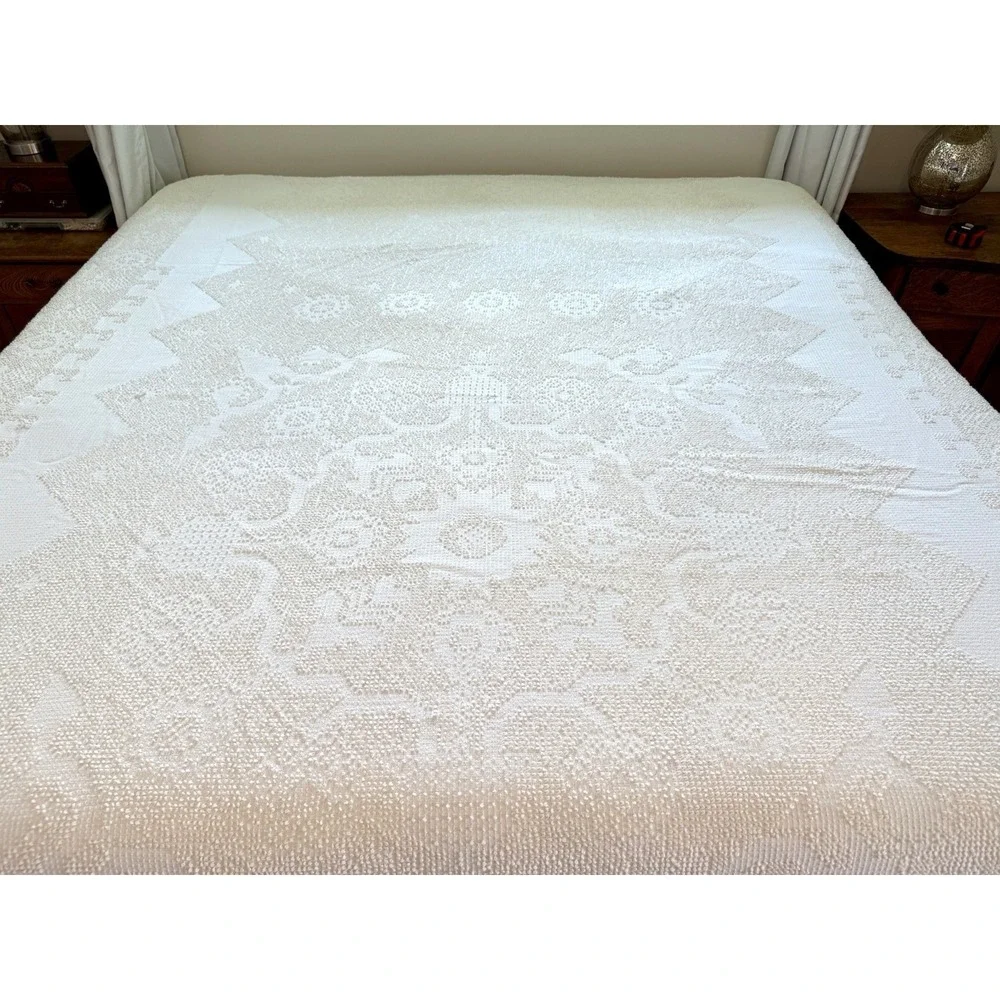 Vintage Maine Heritage Weavers Cream Off White Hobnail Coverlet Bedspread 120x96